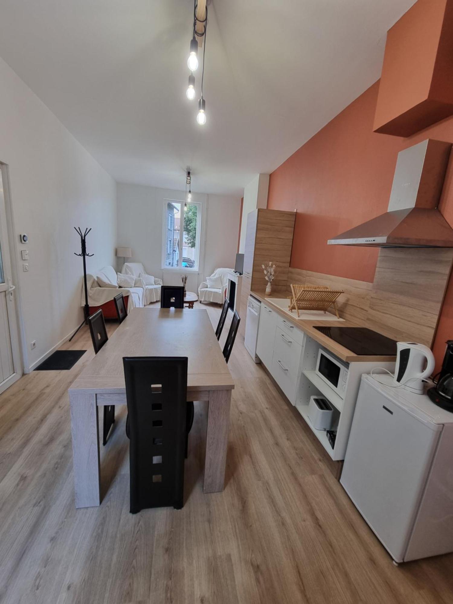 L Essentiel Gite Pour 6 Personnes Sireuil  Exterior photo